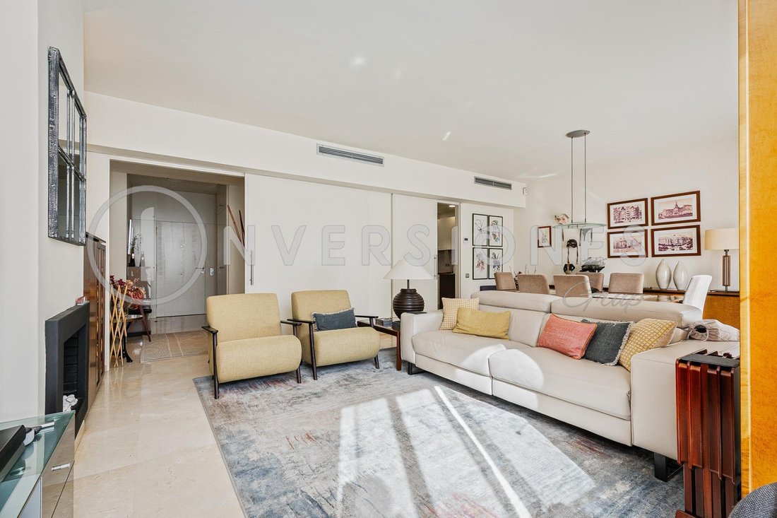 Penthouse in Eixample, Barcelona, Spain 5 - 17335107