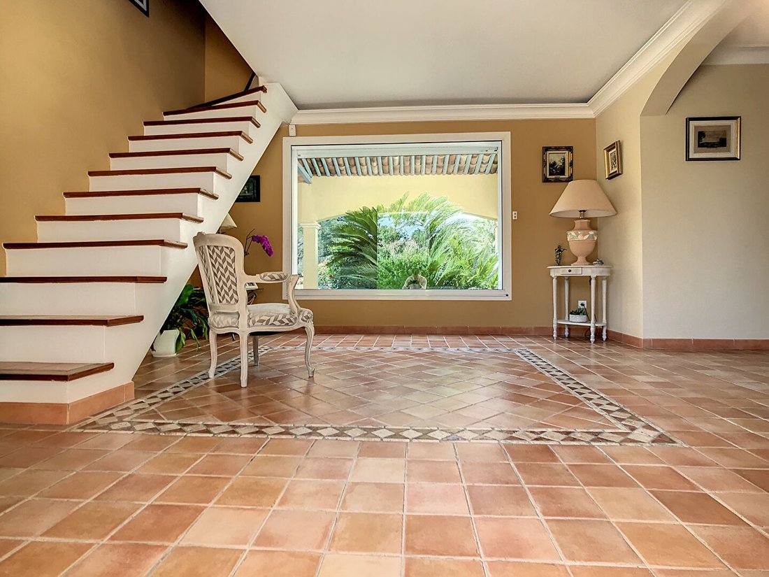 Villa in Est, Rochefort-du-Gard, France 5 - 17335262