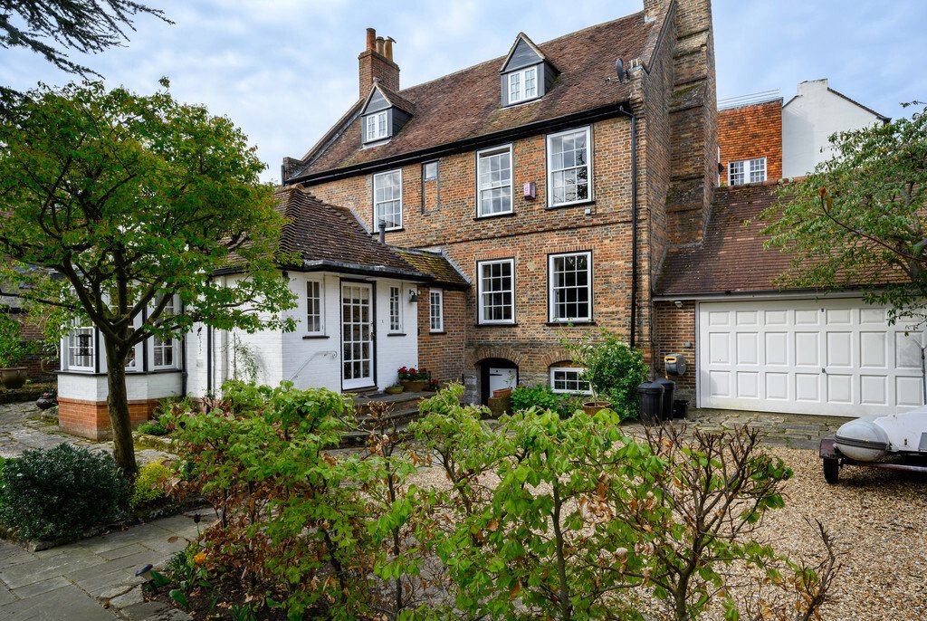 House in Lymington, England 5 - 17333429
