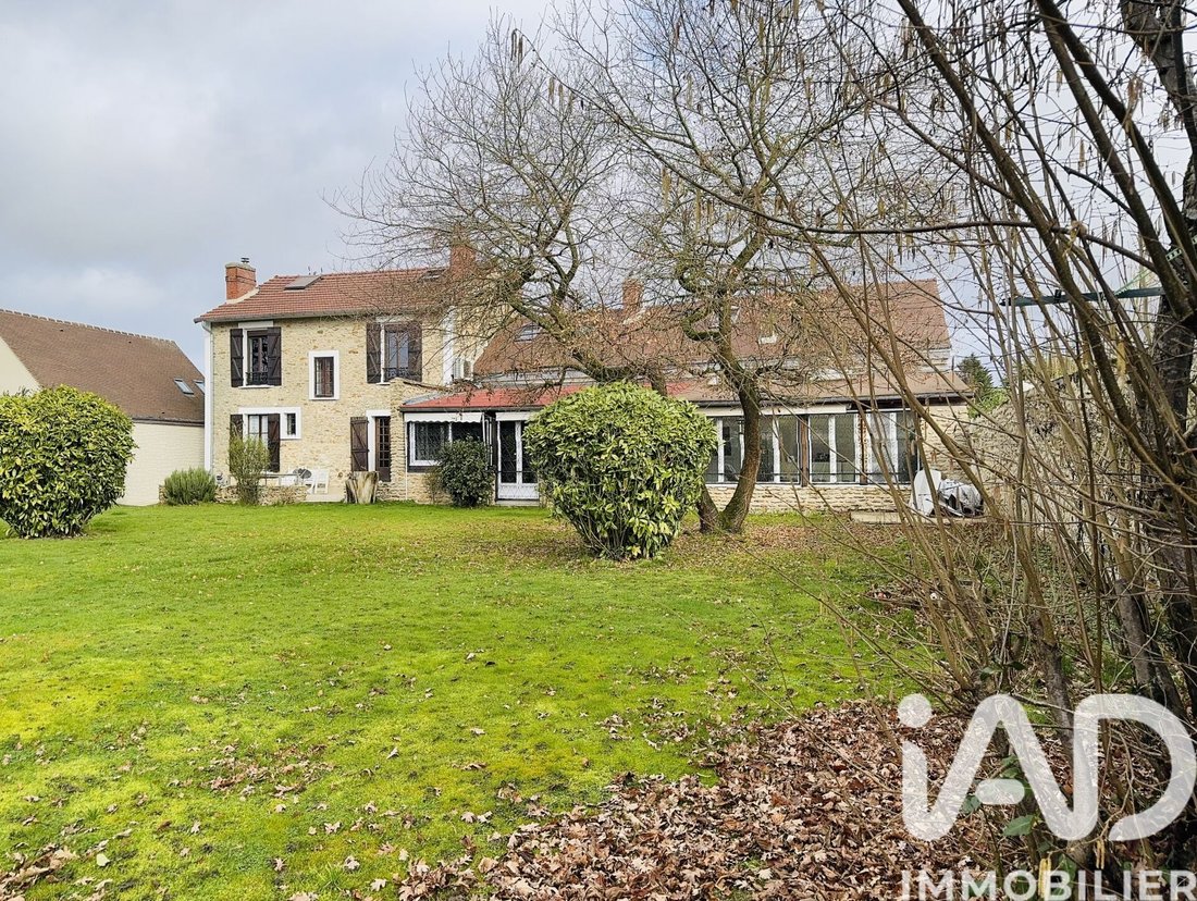 House in Chailly-en-Biere, Ile-de-France, France 1 - 17335276