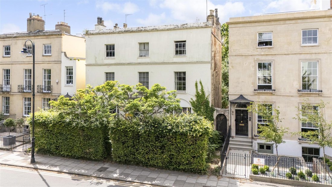 House in Montpellier, Cheltenham, England 4 - 17333443