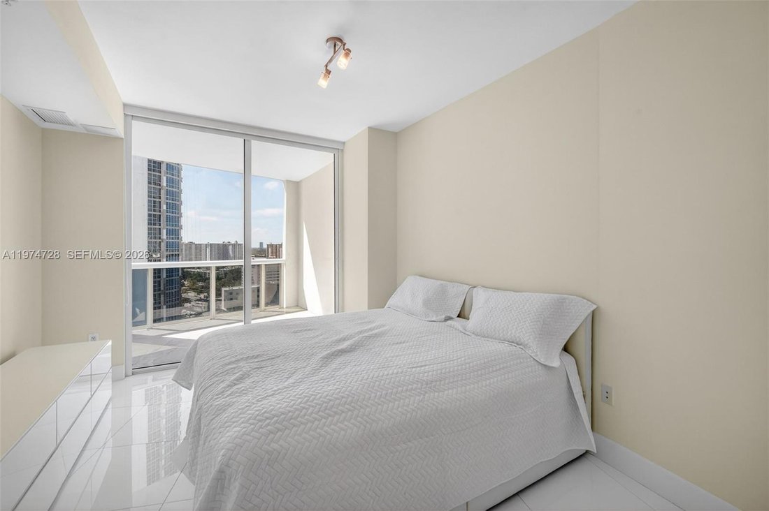 Condo in Sunny Isles Beach, Florida, United States 4 - 17333951