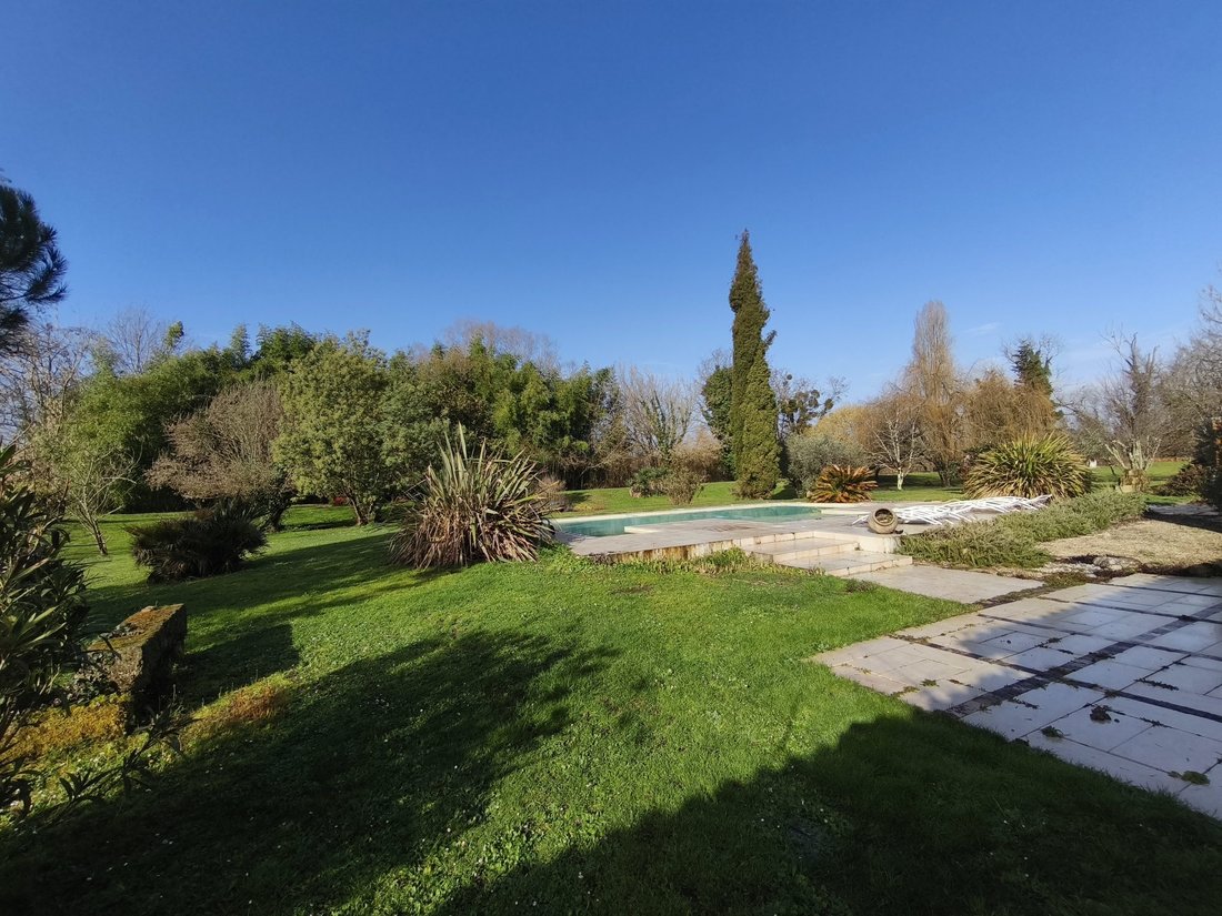House in Libourne, Nouvelle-Aquitaine, France 3 - 17336199