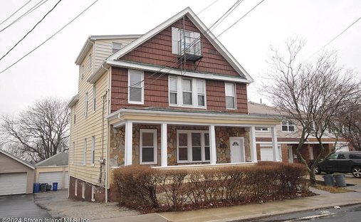 House in New York, New York, United States 1