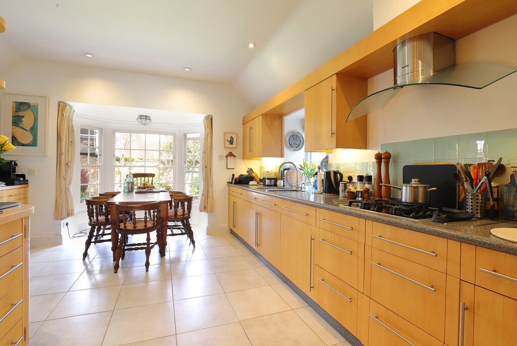 House in Lymington, England 4 - 17333429