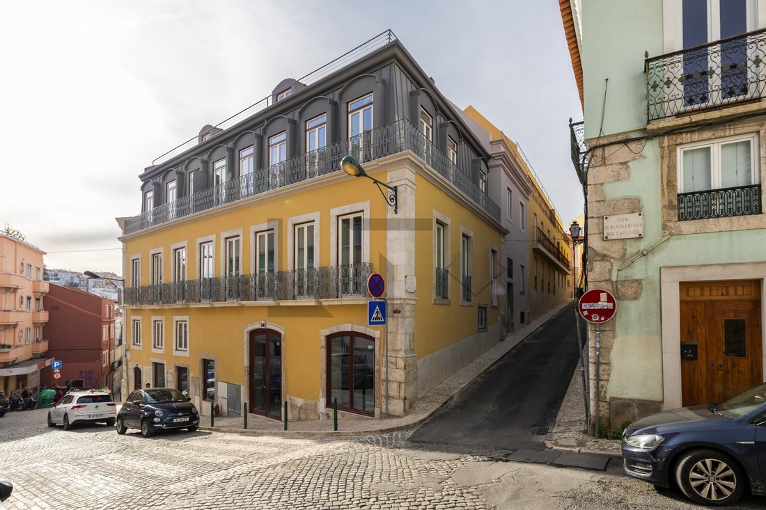 Apartment in Arroios, Lisbon, Portugal 2 - 17335646