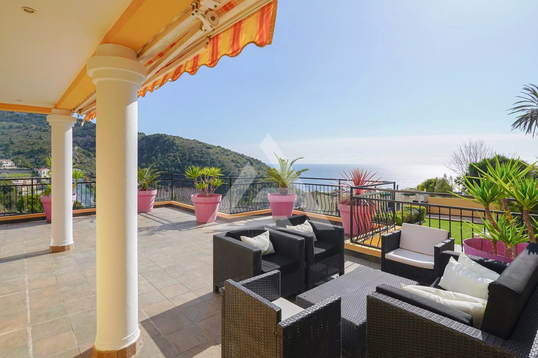 Villa in Èze, Provence-Alpes-Côte d'Azur, France 3 - 17332425