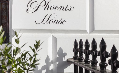 Townhouse in Marle Hill, Cheltenham, England 1