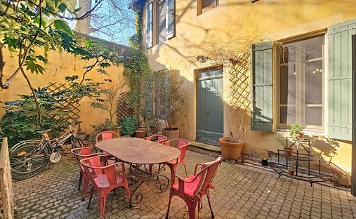 Villa à Avignon, Provence-Alpes-Côte d'Azur, France 1