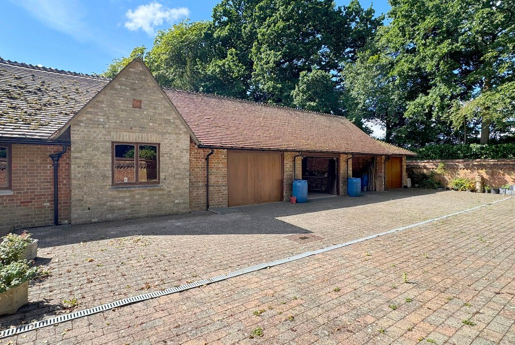 House in Marchwood, England 3 - 17333514