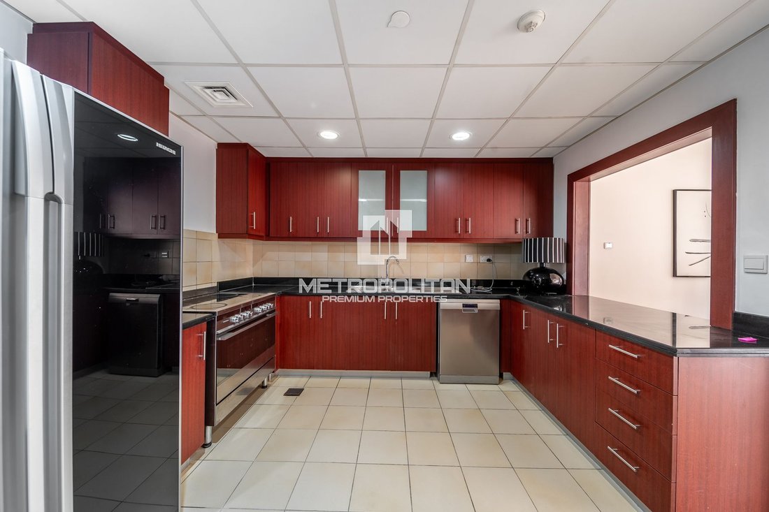 Apartment in Jumeirah Beach Residence, Dubai, United Arab Emirates 3 - 17332577
