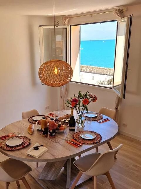 Townhouse in Vieille Ville, Antibes, France 3 - 17332409