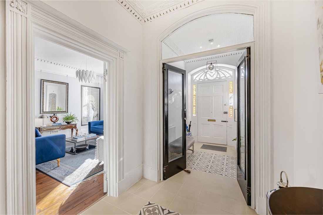 Townhouse in Marle Hill, Cheltenham, England 3 - 17333241