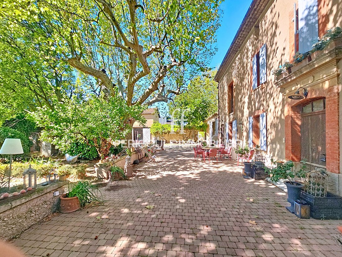 Villa in Zone d'Activité Carpensud, Carpentras, France 1 - 17335243
