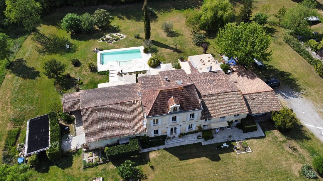House in Libourne, Nouvelle-Aquitaine, France 1 - 17336199