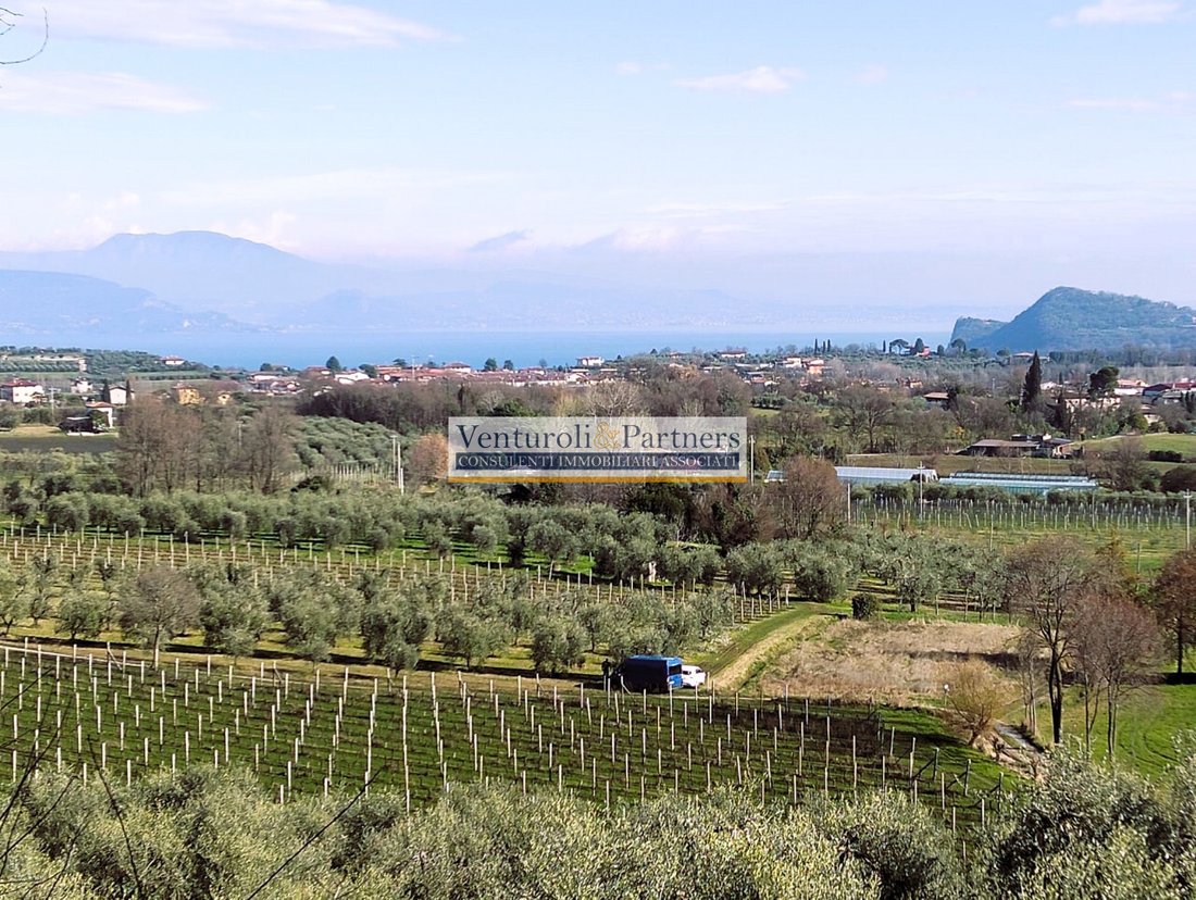 Land in Raffa, Lombardy, Italy 1 - 17335809