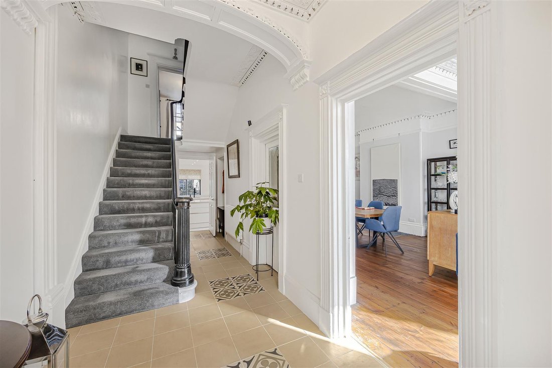 Townhouse in Marle Hill, Cheltenham, England 4 - 17333241