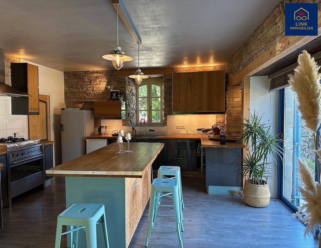 House in Crupies, Auvergne-Rhône-Alpes, France 2 - 16902211