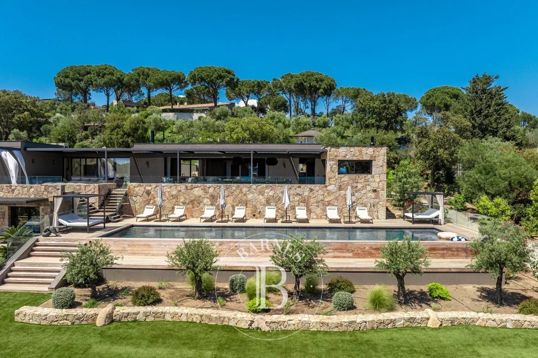 Villa in Zonza, Corsica, France 2 - 17332411