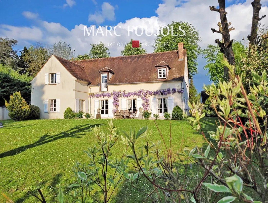 House in Senlis, Hauts-de-France, France 2 - 17332376