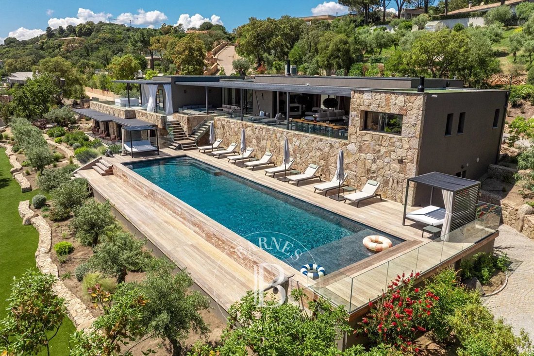 Villa in Zonza, Corsica, France 3 - 17332411