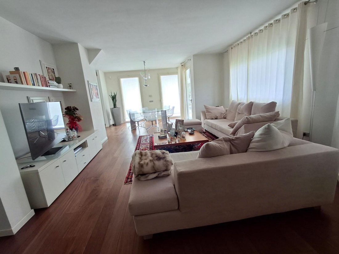 Villa in Limite, Tuscany, Italy 1 - 17334275