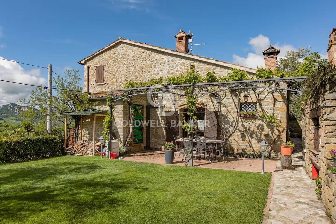 Country House in San Leo, Emilia-Romagna, Italy 1 - 17336023
