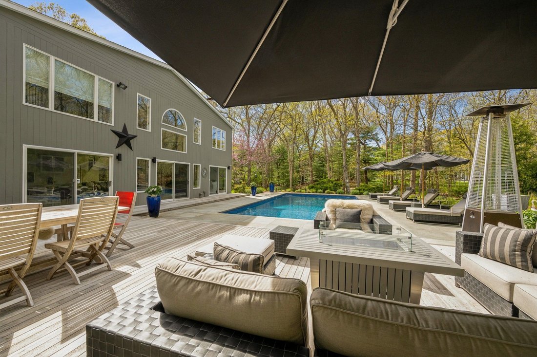 East Hampton, New York, United States 2 - 17335444