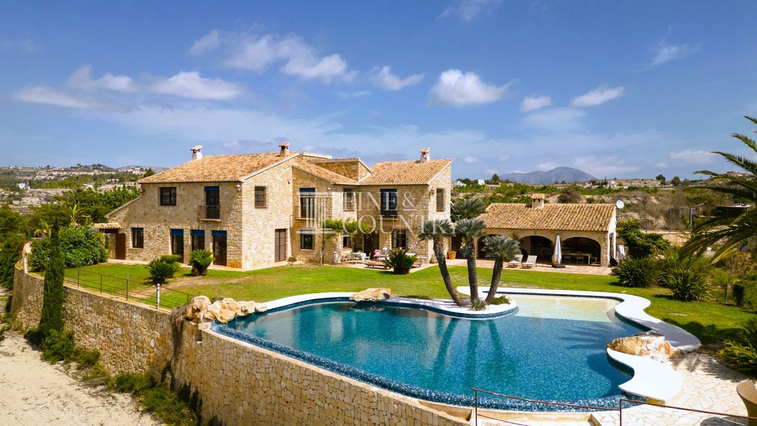 Villa in Moraira, Teulada, Valencian Community 1 - 17333909