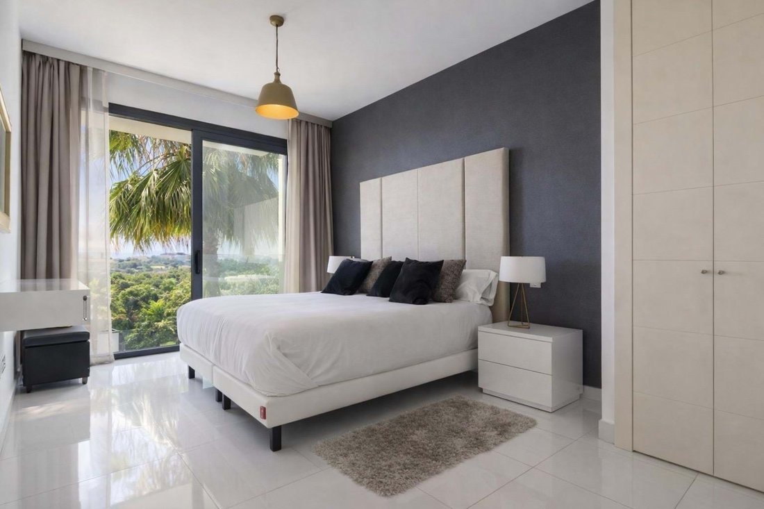 Apartment in Benahavis, Andalusia, Spain 4 - 17332750