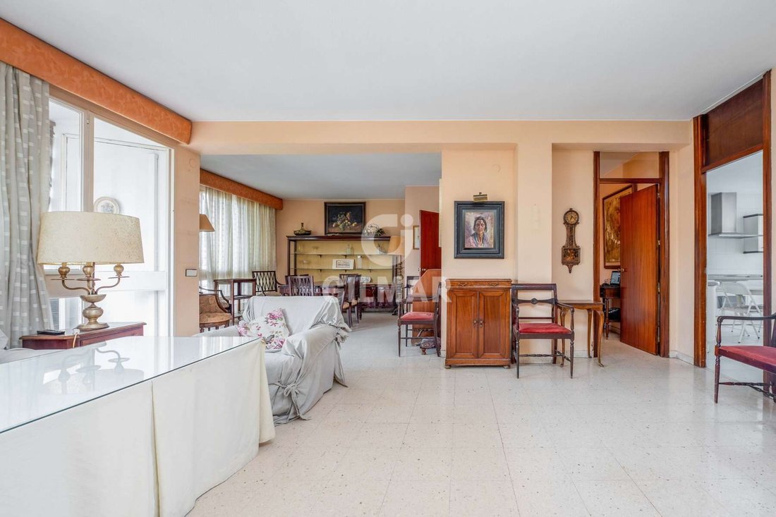 Apartment in Casco Antiguo, Seville, Spain 5 - 17335519