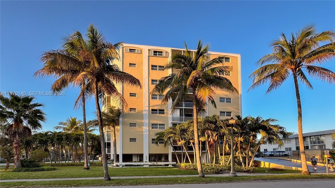 Condo in Key Biscayne, Florida, United States 2 - 17336535