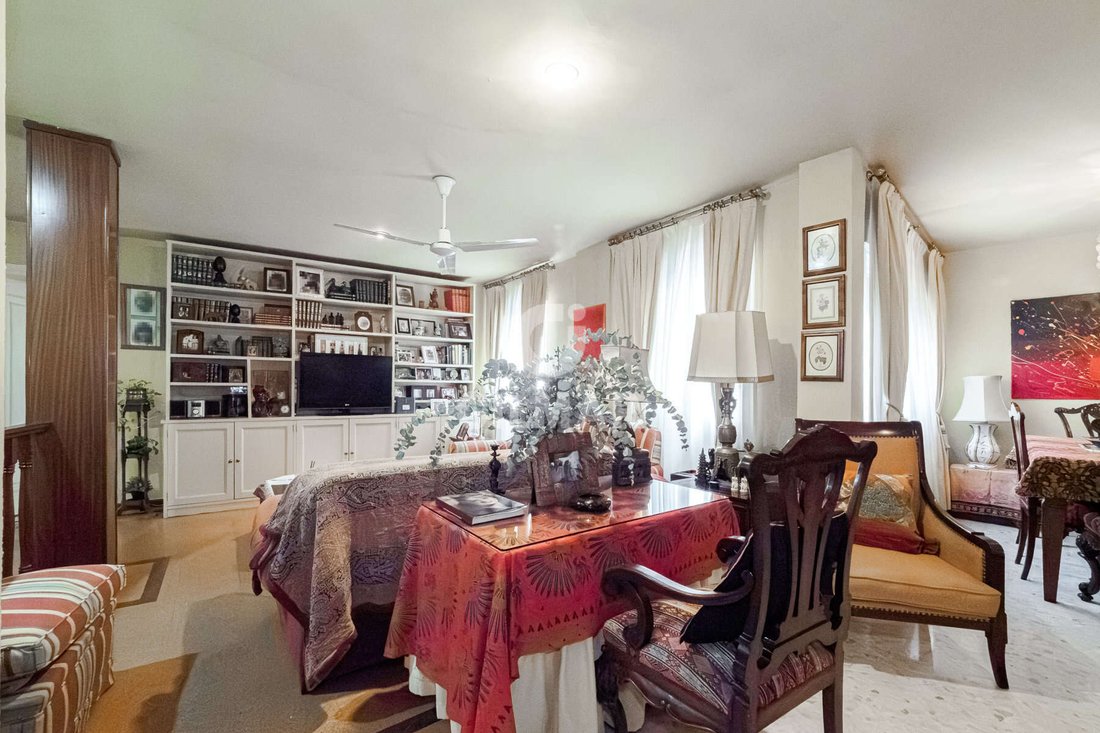 Apartment in Casco Antiguo, Seville, Spain 3 - 17335526