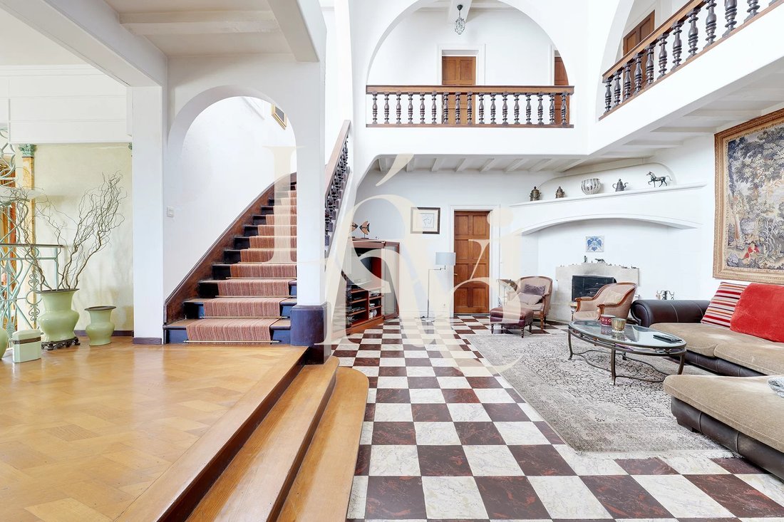 House in Plateau Ouest, Suresnes, France 3 - 17334208