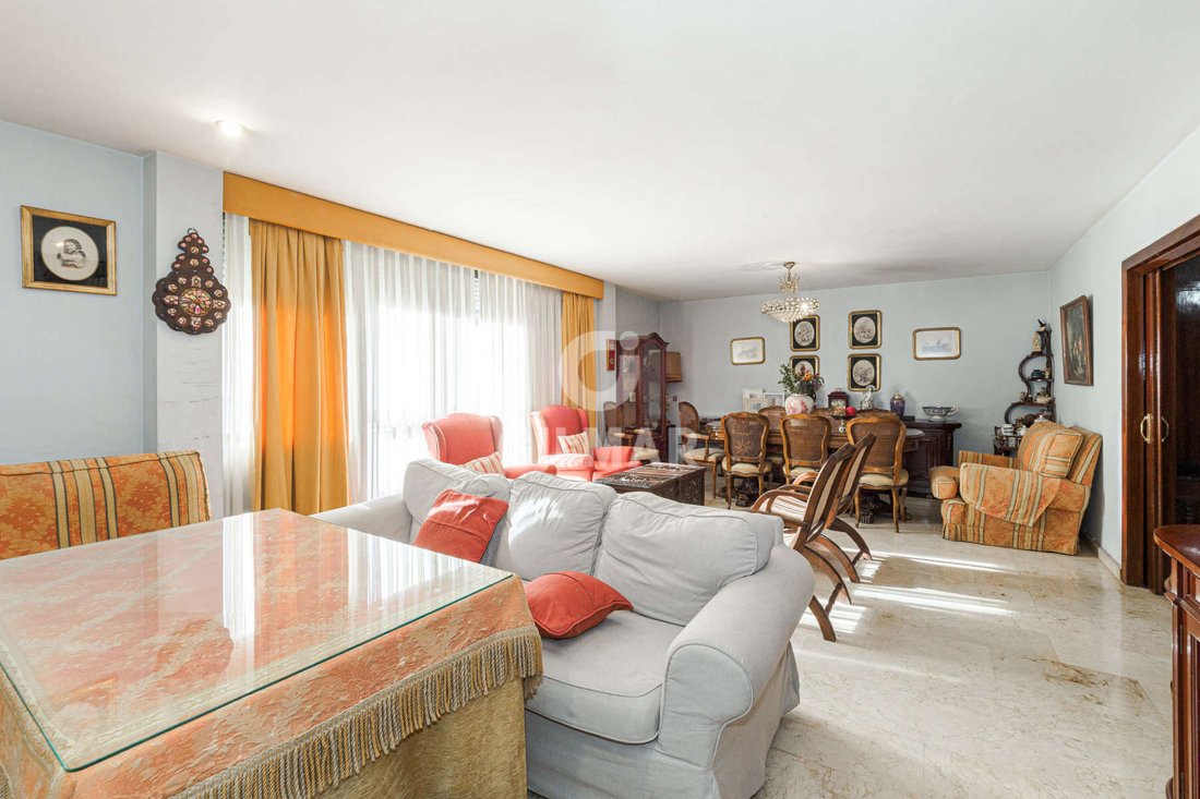 Apartment in Casco Antiguo, Seville, Spain 2 - 17335537