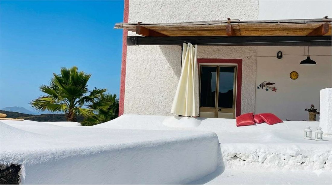 Estate in Pantelleria, Sicily, Italy 4 - 14701615