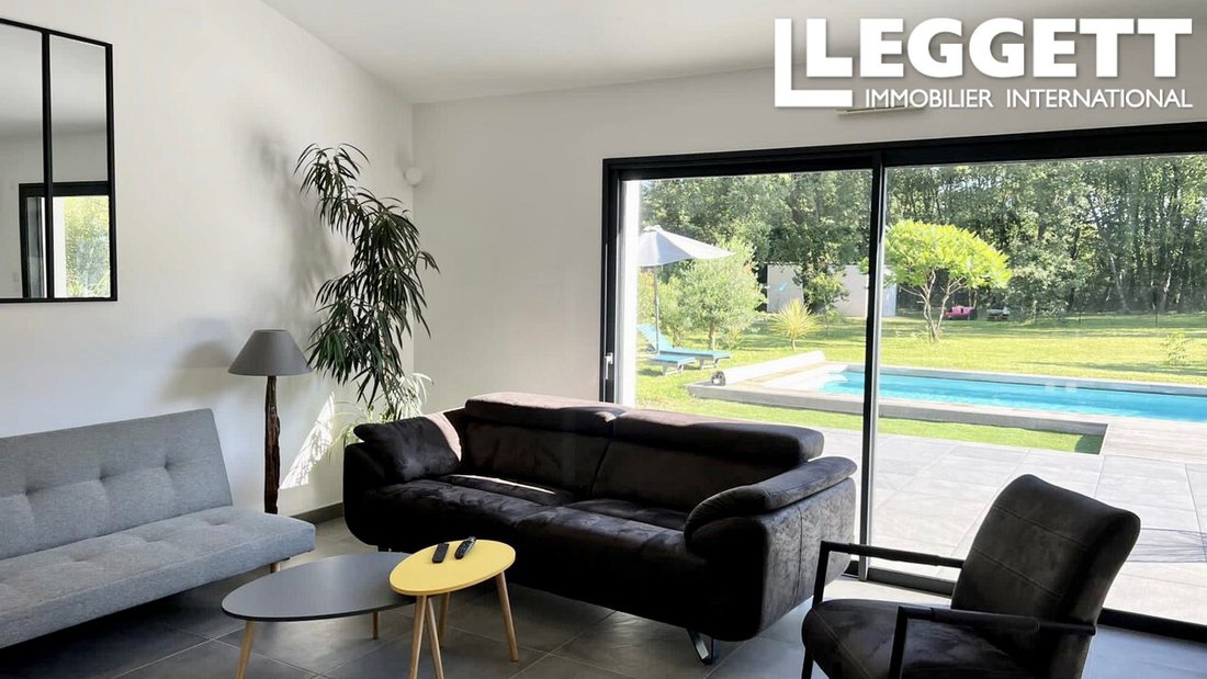 House in Arrondissement of Poitiers, Nouvelle-Aquitaine, France 4 - 17332492