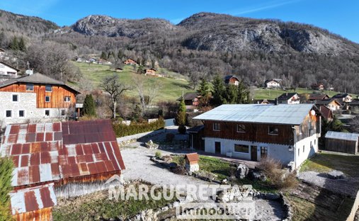 Farm Ranch in Onnion, Auvergne-Rhône-Alpes, France 1