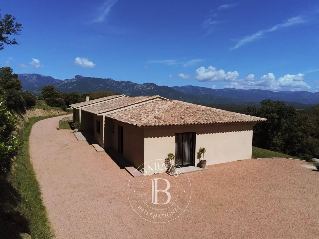 Villa in Porto-Vecchio, Corsica, France 4 - 16296389