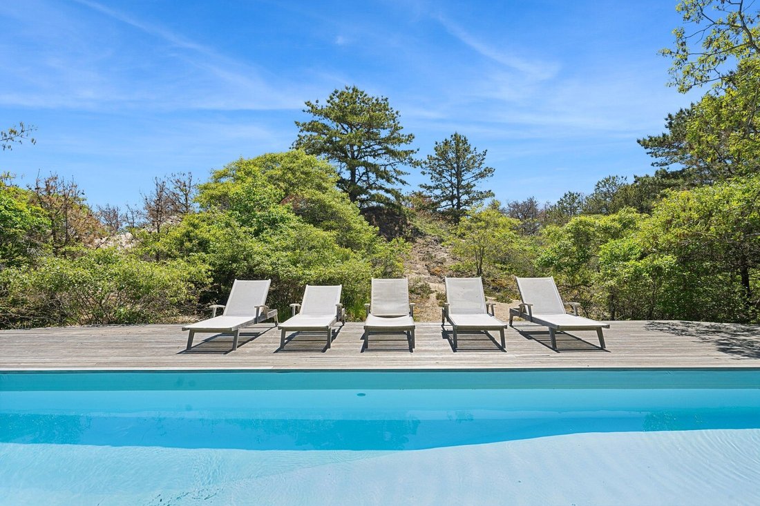 Amagansett, New York, United States 2 - 17335425