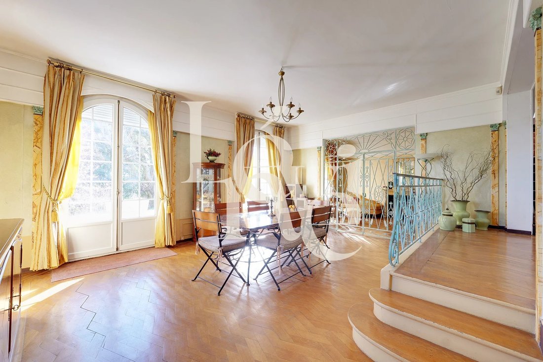 House in Plateau Ouest, Suresnes, France 5 - 17334208