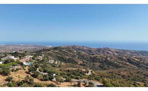 Land in Elviria-Cabopino, Marbella, Spain 1