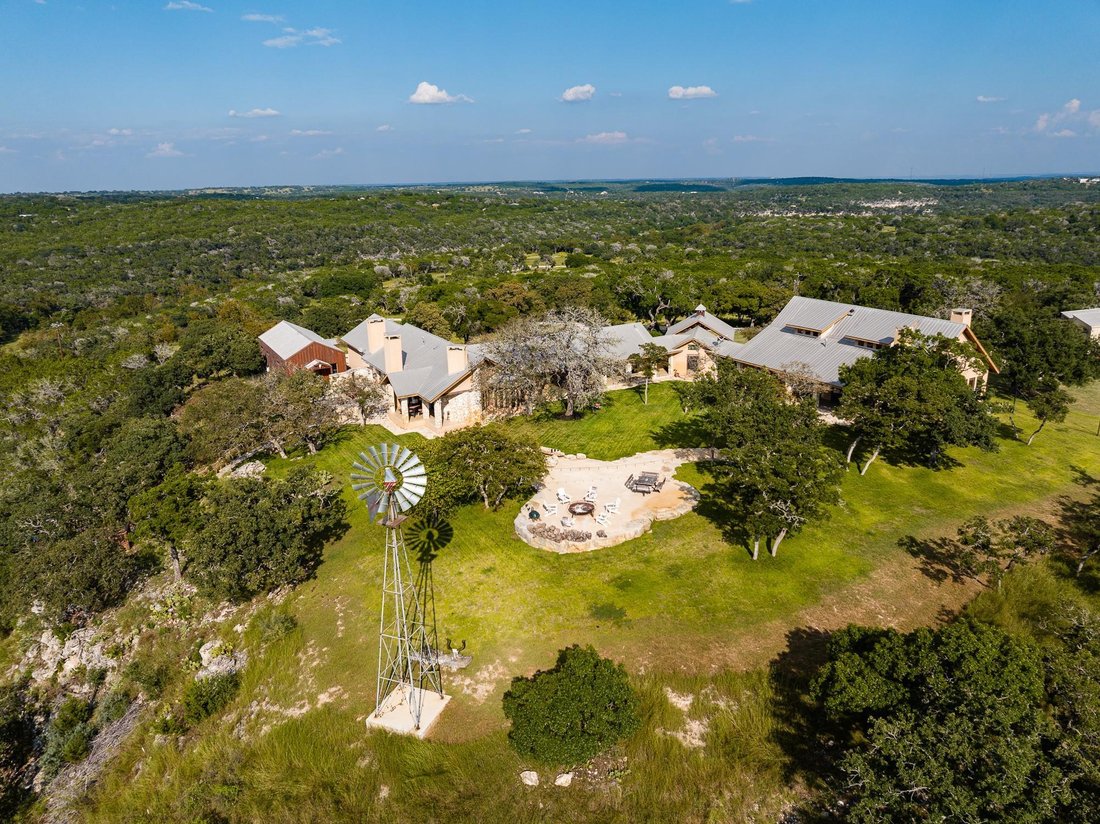 House in Kerrville, Texas, United States 2 - 17336100