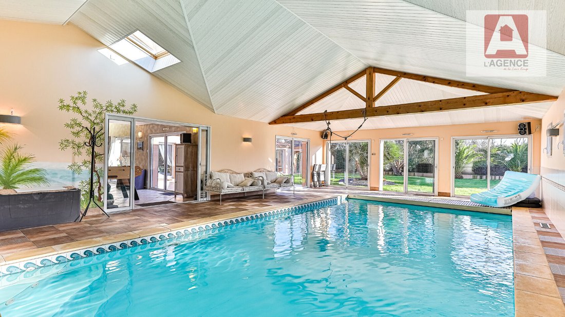 Villa in Le Fenouiller, Pays de la Loire, France 3 - 17335242