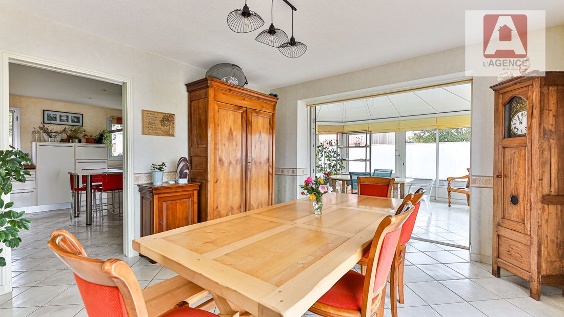 Villa in Saint-Reverend, Pays de la Loire, France 2 - 17335332