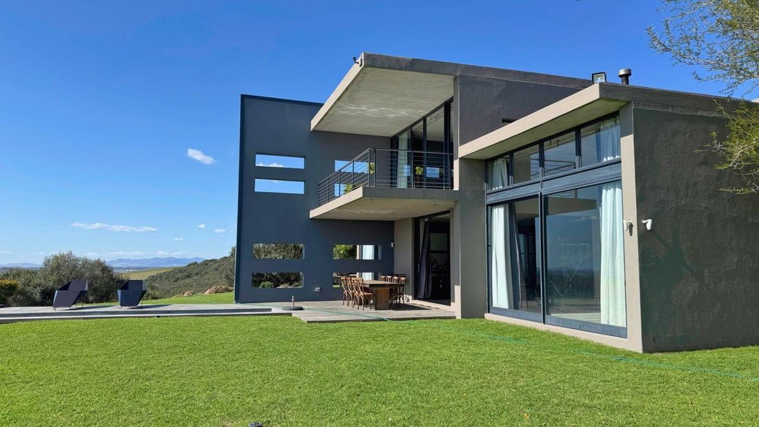 Farm Ranch in Kuils River, Cape Town, South Africa 2 - 17335113