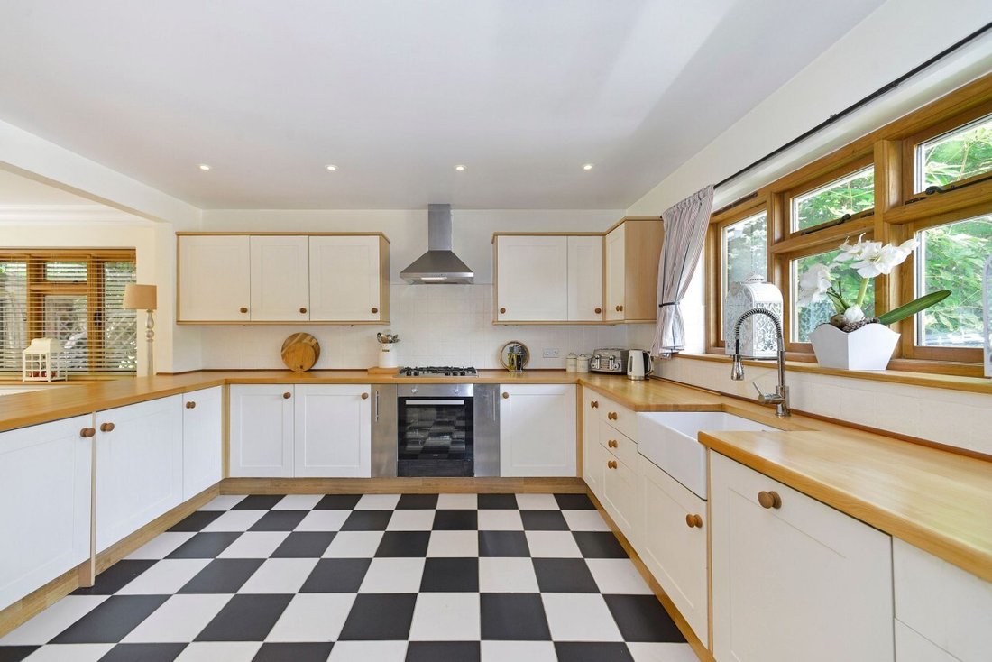 Casa a Cranleigh, Inghilterra 2 - 17333506