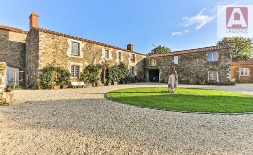 Villa in Le Fenouiller, Pays de la Loire, France 1