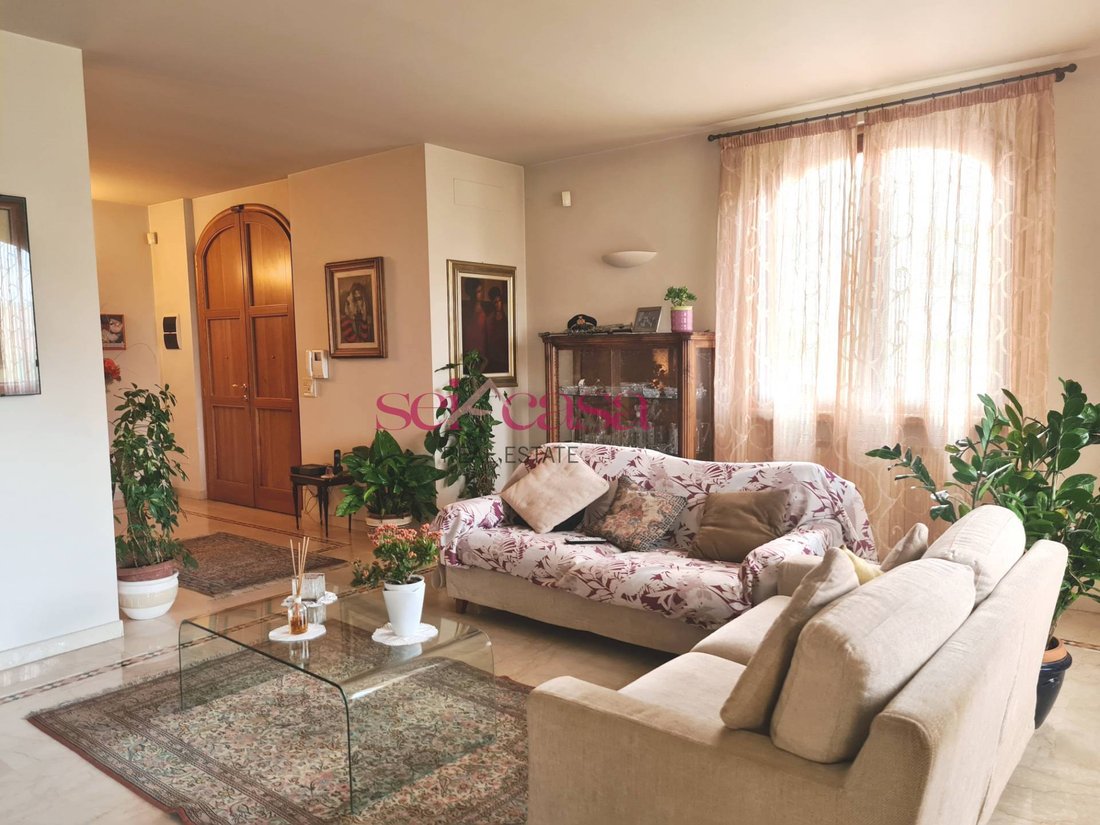 Villa in Tiro a Segno-San Giuseppe, Grosseto, Italy 1 - 17336018