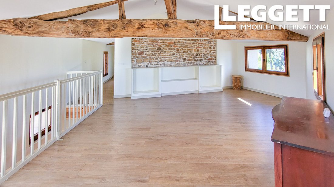 House in Saint-Amour-Bellevue, Bourgogne – Franche-Comté, France 4 - 17335700
